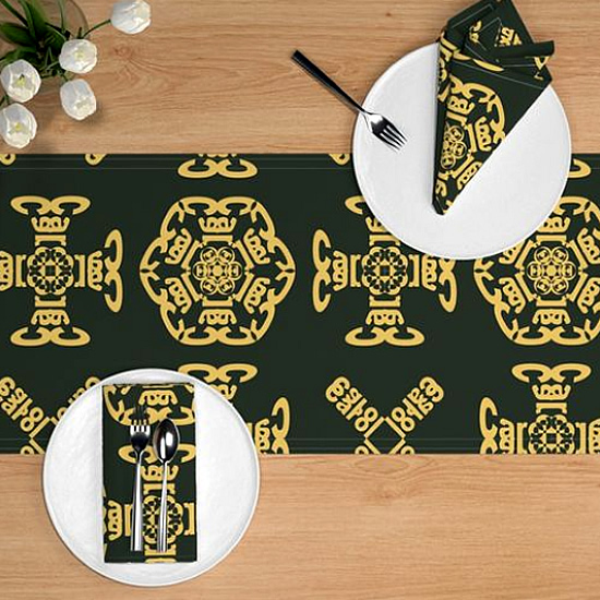 Carol table runner ttrg87
